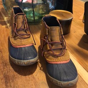 Sorel Women's Out' N About Leather Duck Boots